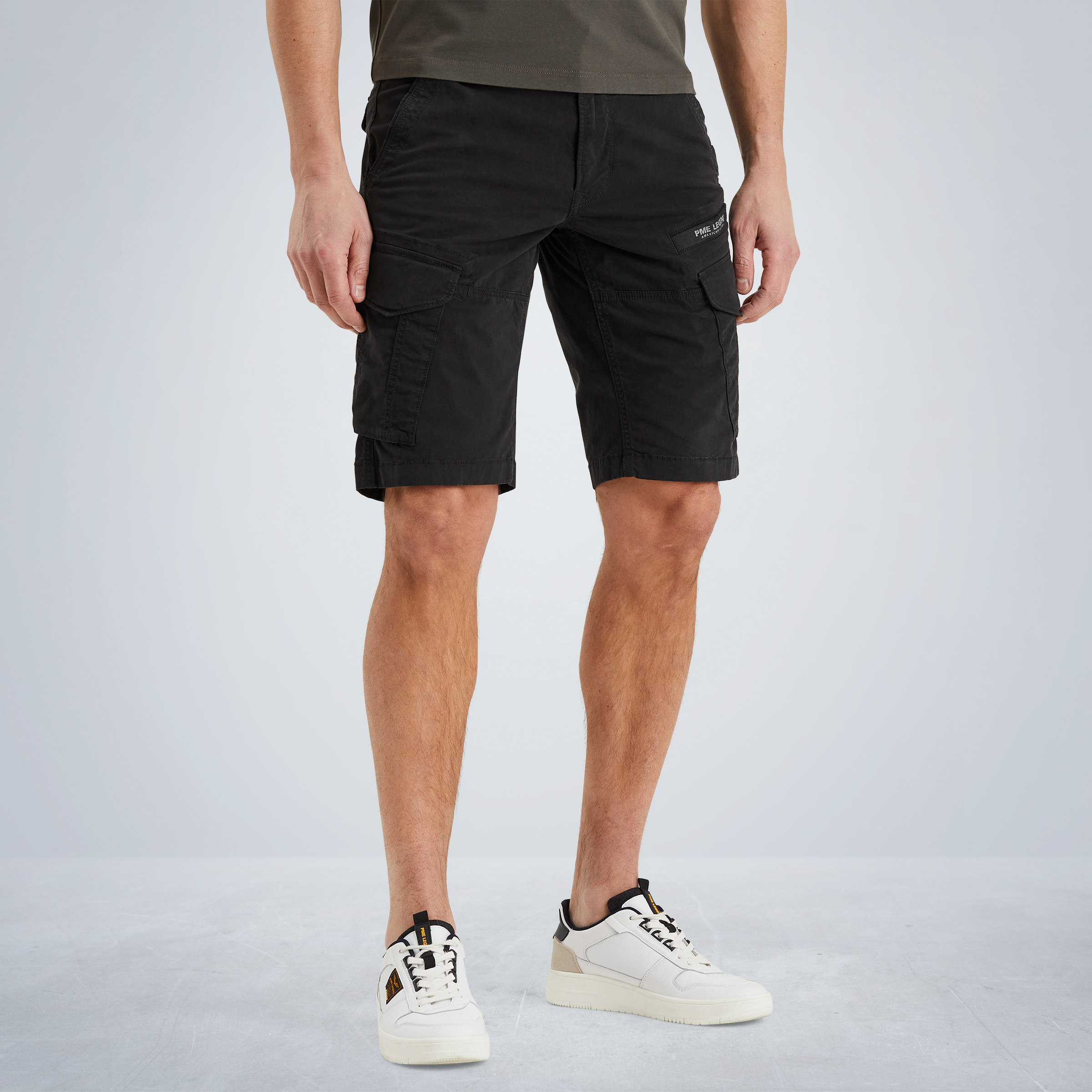 【oan】Front Snap Cargo Bermuda Pants Snap Front Cargo Pants - Brown | mnml | shop now