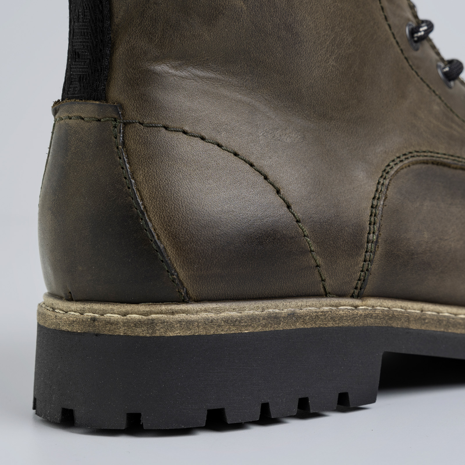 chippewa boots montreal
